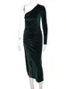 Runway Dresses Dulzura Long Slve One Shoulder Ruched Velvet Midi Dress Side Slit Bodycon Sexy Party Elegant Clothes Brithday Evening Outfits Y240426