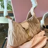 Meistverkaufte Handtasche Roman 80% Fabrik Herbst/Winter Neue Achselbeutel mit Flecken Knödel Single Umhängetasche modische und vielseitige Tasche