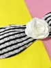 Bikinis de bande de bande à rayures à rayures blanches à fleurs blanches sexy 3D Floriage de 3D sets deux pièces de maillot de bain féminin rembourré V-waist Biquini Tankini