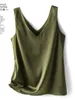 Tanks pour femmes Camis Femme T-shirts Elegant Silk Satin Blouse sans coule Fe Summer 2024 Tanks lâches décontractés et Camis Green solides pour femmes D240427