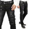 Jeans masculin plus taille pantalon masculin de taille street / été streetwear skinny zips 3 couleurs pantalon de denim long cacual Q240427