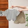 Ensembles de vêtements Ensemble pour tout-petit 2024 Vêtements pour bébé d'été 12 à 24 mois Cartoon T-shirts à manches courtes à rayures et shorts Tenue de 2 pièces garçons