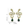 Boucles d'oreilles bijoux modernes Neignel Boucles d'oreilles de serpent Personnalité Cool Metallic Gold Couleur en verre vert Lignes d'oreilles pour femmes Gift 230831