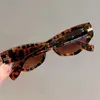 Солнцезащитные очки винтажные кошачьи глаза женщины Новая мода нерегулярная градиентная градиент оттенки роскошные бренд дизайнер велосипедный солнечный бокал H240429