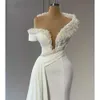 Bir Gelin Elbise Tasarımcısı Elbiseler Denizkızı Düğün Omuz Boncuklu Satin Şifon Plajı Ruffles Özel Yapımı Vestidos de Novia Plus Boyut