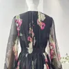 Lässige Kleider hochwertiger Seide 2024 Federschwarze Blumen drucken Langschläfen gegen Nacken bei Taillenfrauen Midi Kleid