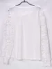 Koszule bluzek damskich 2024 Spring Białe koronkowe koszule długie guziki dla kobiet na bluzie damskie i bluzka femme koszula dla kobiet Y240426