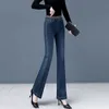 Jeans a bagliore ad alta vita per donne ricamato casual slim pantaloni primaverili primaverili di primavera tratono dritto vaqueros 240416