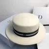 Szerokie czapki Brim Hats Hats Nowe gwiazdy Te same szerokie grzbiet płaski czapkę jesień i zima 100% wełniane francuskie minimalistyczne paski paski odpowiedni dla mężczyzn, jak i WO J240429
