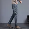 Heren jeans 2024 Nieuwe vier seizoenen heren vintage blauw vast elastisch classic classic ultra dunne mode broek 27-38 Q240427