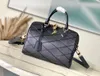 Topp nya kvinnors handväska Black Diamond Grid Car Line Crossbody Bag Pillow Bag Women's Bag M24206