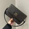 Bolso de hombro de diseñador moderno bolso para mujer New Brynn Bolso de moda Versátil Versátil de piedra de hombro