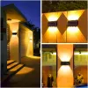 装飾ソーラーLEDライト屋外ソーラーLEDウォールランプ屋外庭の装飾日光のための明るい照明の上下の明るさの高輝度