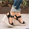 Chaussures décontractées Sandales pour femmes Summer Spot Courte de coin Bouilleur européen American American Open Toe High Talon