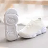 Buty dla dzieci przeciwpoślizgowe miękkie gumowe dno butów dla niemowląt swobodne płaskie trampki buty dzieci rozmiar dla dzieci chłopcy butów sportowych 240429