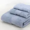 Ustaw 100% bawełniany ręcznik.