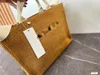 Nieuwe grote capaciteit laffia geweven handmand TOTE TAS TAMPERAMENT 100 schoudertas crossbody tas fabrikanten rechte verkoop van grote superieure 36*23*13