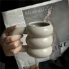 머그잔 귀여운 두꺼운 세라믹 워터 컵 커피 커피와 밀크 컵 핸들 420ml 대형 뚜껑 세라믹 주스 컵 화려한 세라믹 주스 컵 J240428