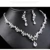 Abito da sposa coreano Abito da sposa Necklace Set di orecchini Set Diamond Crystal Fashion e bellissimi accessori da sera a catena da colletto