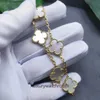 Bijoux haut de gamme Bracelets pour Vancleff Womens 925 Sterling Silver Clover Five Flower Bracelet plaqué avec Fritillaria White Fritillaria Handicraft Original 1TO1