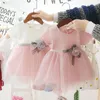 Flickaklänningar 1-4Y Summer Baby Girls Dress Toddler Söt Applique Flower Lace Mesh Princess For Little Children Birthday Present