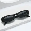 Lyxiga solglasögon Polariserade solglasögon för kvinnor Designer GalsSes Travel Occhiali Da Sole Plastics Frame Black Eyewear Fashionable Pink Orange Leisure MZ153 C4