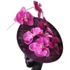 Chapeaux à bord large chapeau seau élégant dames décor floral mignerery capride fête fascinateur fascinateur chapeau fleur de fantaisie avec de belles belles couches y240426