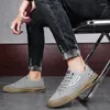 Scarpe casual Sneaker leggero maschili versatili sport traspiranti allacciati comodi piatti topi rotondi zapatillas hombre