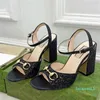 Elegante Summer Gold Women Sandals Scarpe Sandals Mid-tacco gladiatore nero gladiatore nero sandalias tacchi grossi con il comfort quotidiano camminata