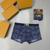 Luxury Mens Underwear Silkesy Breattable Printed Shorts Bekväm nära montering av bomullsfiber underkläder 3 stycken per låda