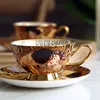 Tasse de café set en porcelaine en porcelaine en céramique tasse de thé en céramique baiser de luxe en céramique tasse de thé avec cuillère 240411
