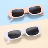 Trendowe dziecko okulary przeciwsłoneczne Travel Summer Beach Outdoor Uv400 Shades Retro Baby Girl Boy Małe prostokątne okulary 240423