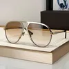 Lunettes de soleil designer pour hommes femmes 1060 mode CR-39 Avant-garde Style Anti-ultraviolet Classic Popularité Metal Metal Oval Big Full Ferme Box Random