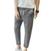 Pantaloni da uomo pantaloni estivi per tendenza coreana maschile sciolti piccoli piedi casual piccoli piedi a 9 punti di abbigliamento da lino sottile da lino sottile m-4xl q240429