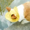 Abbigliamento per cani Regolabile Hat Pet Sun con fori per le orecchie Capo di vellutoia per cani Gatti Protezione Visor Attività all'aperto