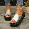 Women Platform Sandaler Fashion Summer Slides Beach Flip Flops Läder Buckle Thick Bottom Gladiator Sandale Slippers Casual Shoes Black White Size 36-43