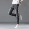 Jeans de ponta de Kong Hong High-Dente Mens sazonal Elastic Slim Fit Pants for Feet