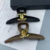 Clip designer Clip per capelli Designer Banca di lusso Simpulla Small Perfume Wind Grab Clip versatile Square A Word Grab Clip