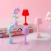 1 12 кукол миниатюрный светодиодный ночной лампа на тортуре Mini Desk Home Lighting Model Decor Toy Doll House аксессуары 240418