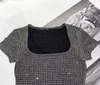 Dames T -shirts Early Autumn Fashionable en veelzijdige slanke slanke Full Full Diamond Square Neck korte mouw top