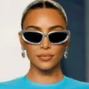 Occhiali da sole Nuovi donne Y2K Donne Design Design Mirror Sport Luxury Vintage Unisex Sun Glasshi Driver Shades Oculos Uv400 H240429
