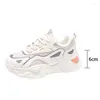 Casual Shoes Women Winter Sneakers 2024 Kvinnlig plattform Öka spetsar plus sammet förtjockas bomull Varm sport Zapatos de Mujer