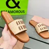 Designer tofflor kvinnor sandaler flatsula utomhus strandfest skor sommar solid mjuk sula sandaler platt flip flops