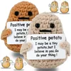 Tasca per abbraccio di patate energetiche positive mini bambola in lana peluche fatta a mano con carta divertenti di Christams regalo per la casa decorazione 240430