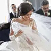 Train Robes appliqués Floral 2018 3d Court Long Illusion Sleeves Ballgown Weddal Bridal Robe Made personnalisée