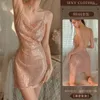 Lässige Kleider sexy Nachtclub glänzende Diamantkette Kreuz Rückenfreies kurzes Abendkleid Frauenperspektive von Schulter französischer Stil OE2U
