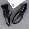 Sapatos casuais homens homens genuínos de couro italiano mocassins deslizamentos respiráveis no sexo masculino, escritório diariamente