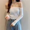 Kvinnors T-skjortor långärmad mager stickad av axel t-shirt koreansk mode hängande hals stickad lady höst kvinnor sexiga smala tees