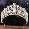 Tiaras Luxury Eleganti Accessori per capelli a corona di colori in oro barocco Tiara di cristallo bianco per donne Gioielli per capelli da sposa da sposa