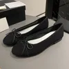 Nieuw ontwerp Bowtie Loafers Damesschoenen Rond teen Zoete platte schoenen vrouwelijke vrouw flats casual Mary Janes